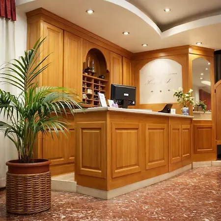 Hotel Hotiday Vespucci Florença